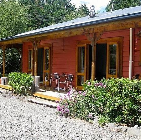 אוהקונה The Ski House On Miharo - Rangataua Holiday Home מראה חיצוני תמונה