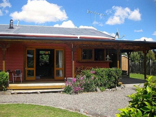 אוהקונה The Ski House On Miharo - Rangataua Holiday Home מראה חיצוני תמונה