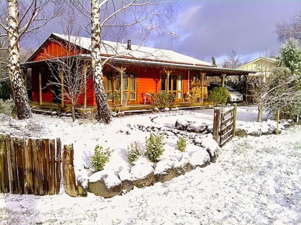 אוהקונה The Ski House On Miharo - Rangataua Holiday Home מראה חיצוני תמונה